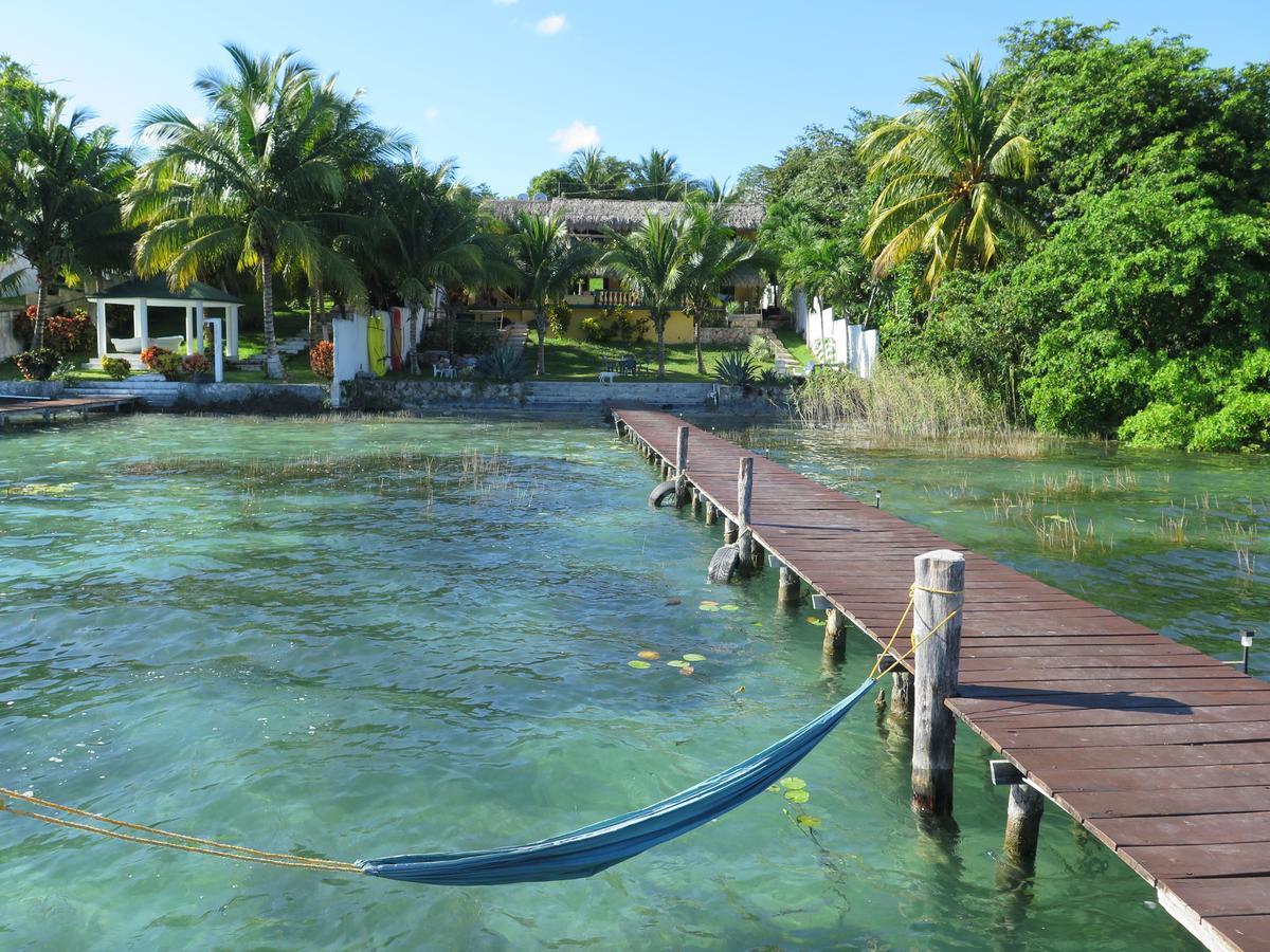 Amigos Hotelito Bacalar Exteriör bild